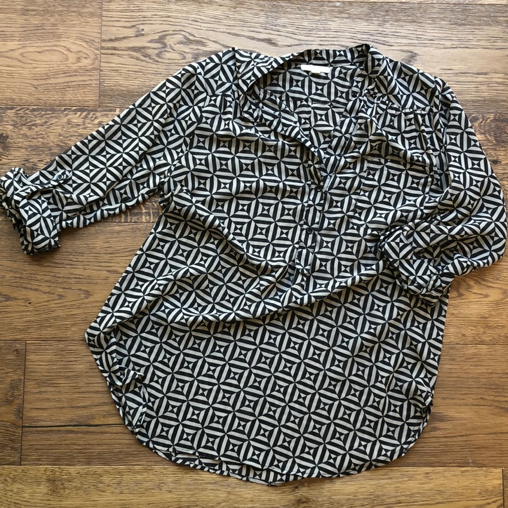 Pleione sheer geometric button top